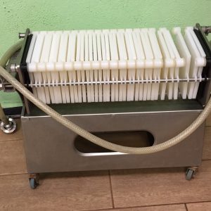 1 Filtro inox de placas 20x20 cm 38 placas