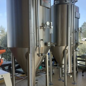 3 Fermentadores isobáricos SPADONI de 450 litros (AISI 316)