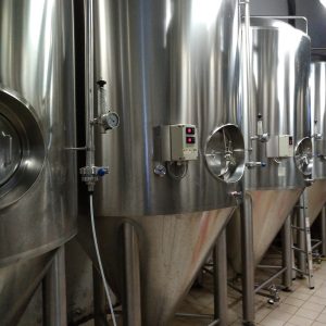 9 Fermentadores isobáricos de 2.000 litros Unitanks