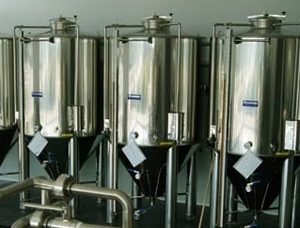 6 Fermentadores isotérmicos Atm de 2.000 L. ref. Lainox