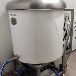 1 Braumeister de 200 litros/lote (mejorada técnicamente)