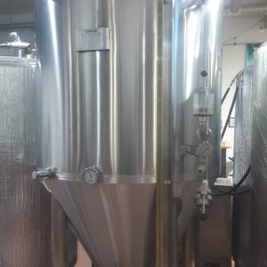 1 Fermentador isobárico isotérmico de 10 hl certificado