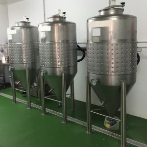 5 Fermentadores semi-nuevos atm de 650 litros