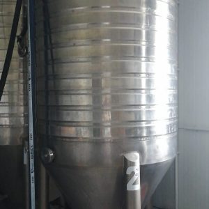 2 Fermentadores de ocasión de 1.000 litros con camisa refrigeración