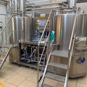 El lote incluye: Sala de cocción Easybräu
