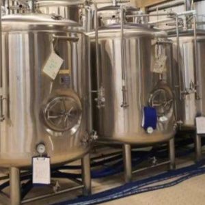 3 Tanques isobáricos BBT de 30 hl para cerveza