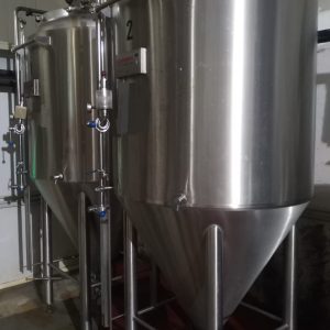 1 Fermentador isobárico isotérmico de 12 hl SPADONI