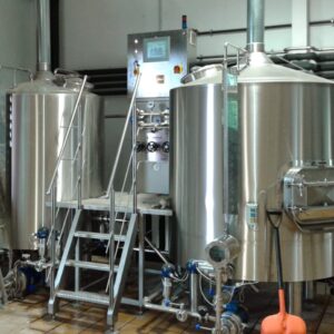 1 Brewhouse 12 HL SPADONI + Depósito HLT + depósito agua fría de 20HL