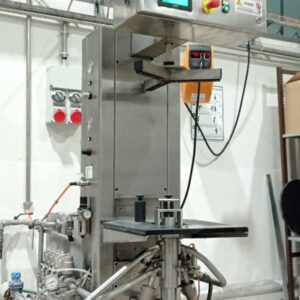 1 Embarriladora automática para el lavado y llenado de barriles marca SIFA