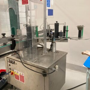 1 Etiquetadora automática modelo S2 de 1.000 envases/hora con marcador de lotes