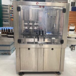 1 Embotelladora automática de 1.000 botellas/hora marca Céspedes.
